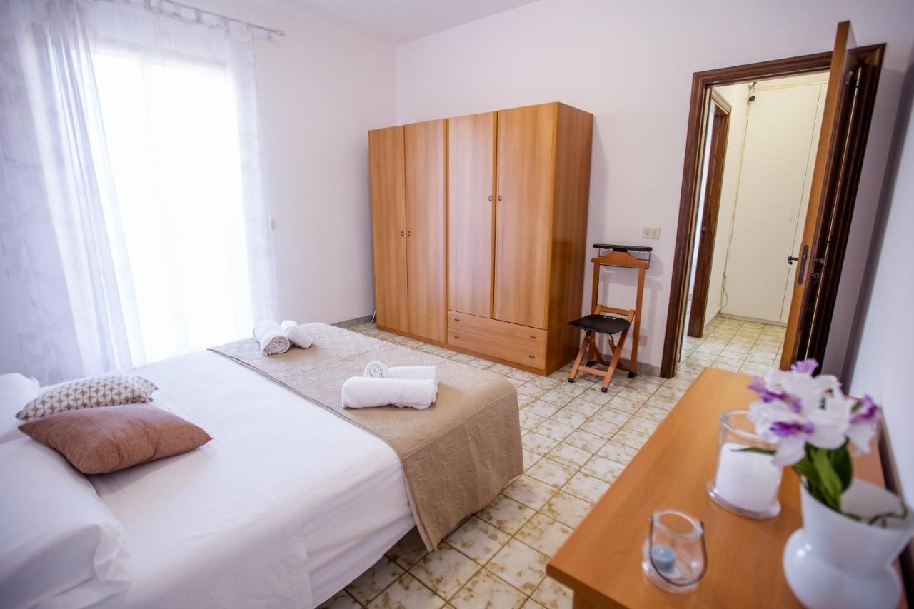 Homidoo Happiness Villa Marina di Ragusa Buitenkant foto
